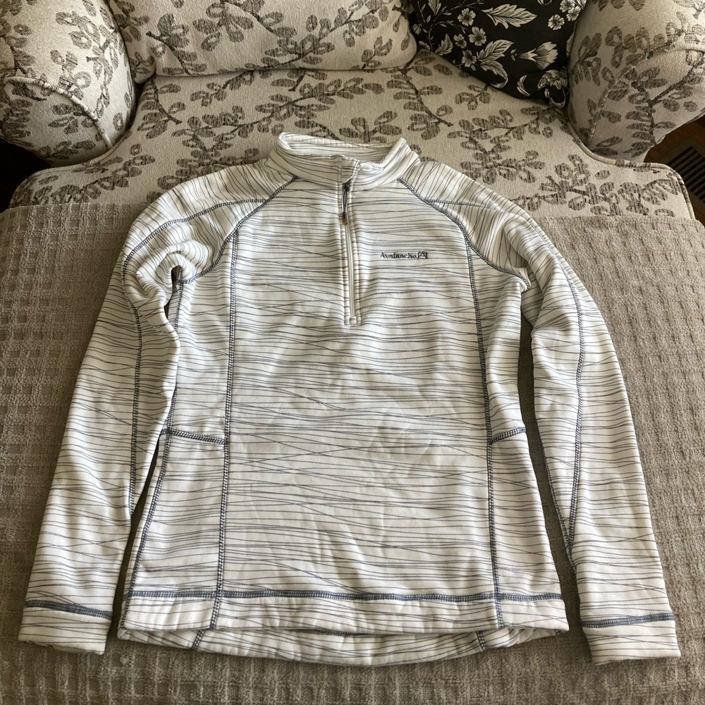 Women’s Avalanche Zip Up Base layer White/Gray Size Medium GUC